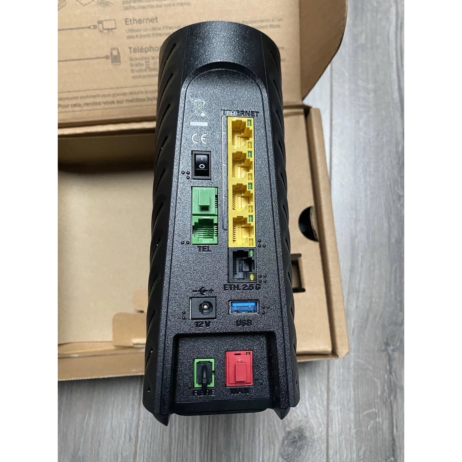 Bouygues Bbox Wi‑Fi 6 Dual‑Band Modem with Built‑In Repeater PRV36AX349B