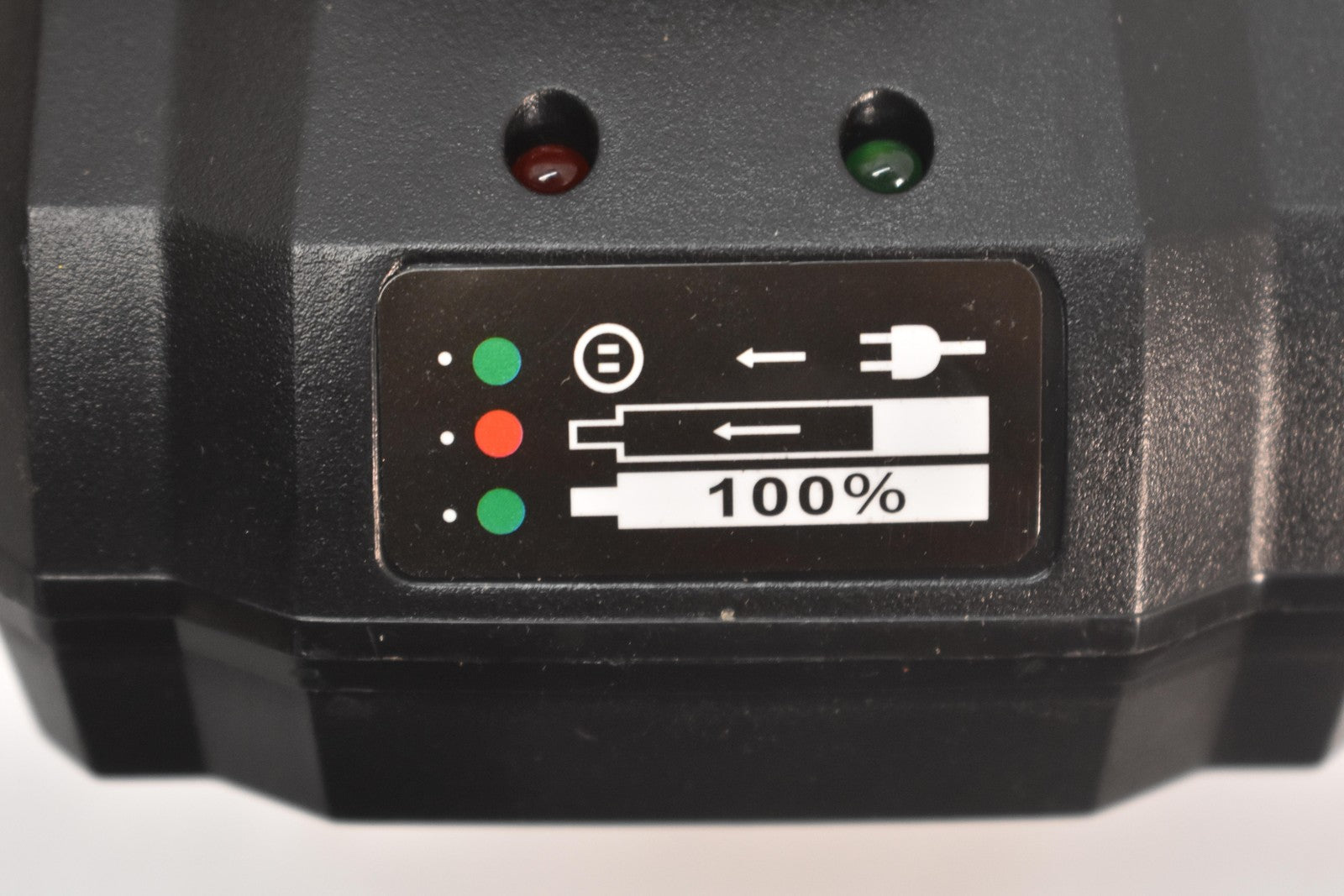 AD-Li24B Li-Ion Mains Charger 18-36V 1.5A Battery Charger Black