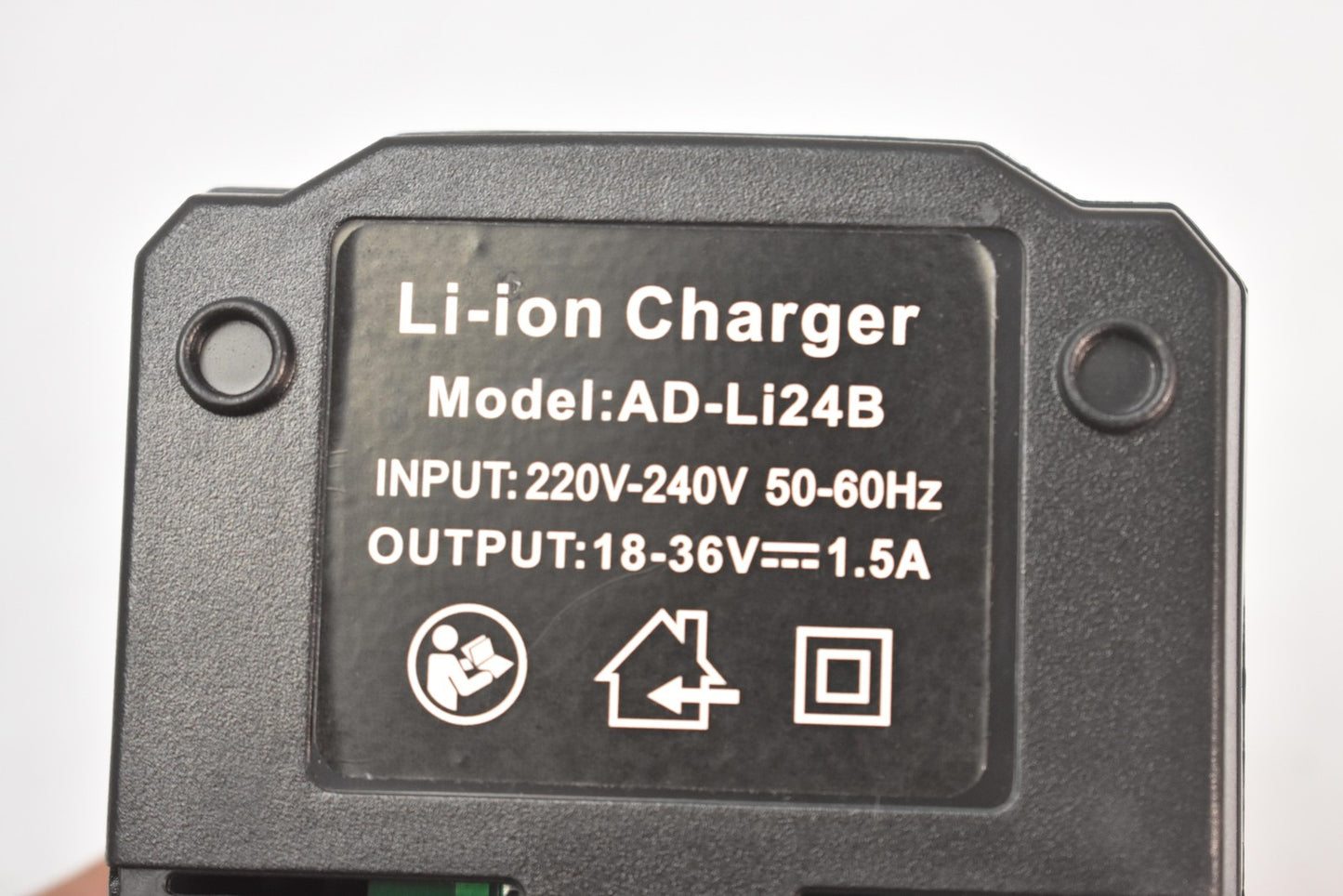 AD-Li24B Li-Ion Mains Charger 18-36V 1.5A Battery Charger Black