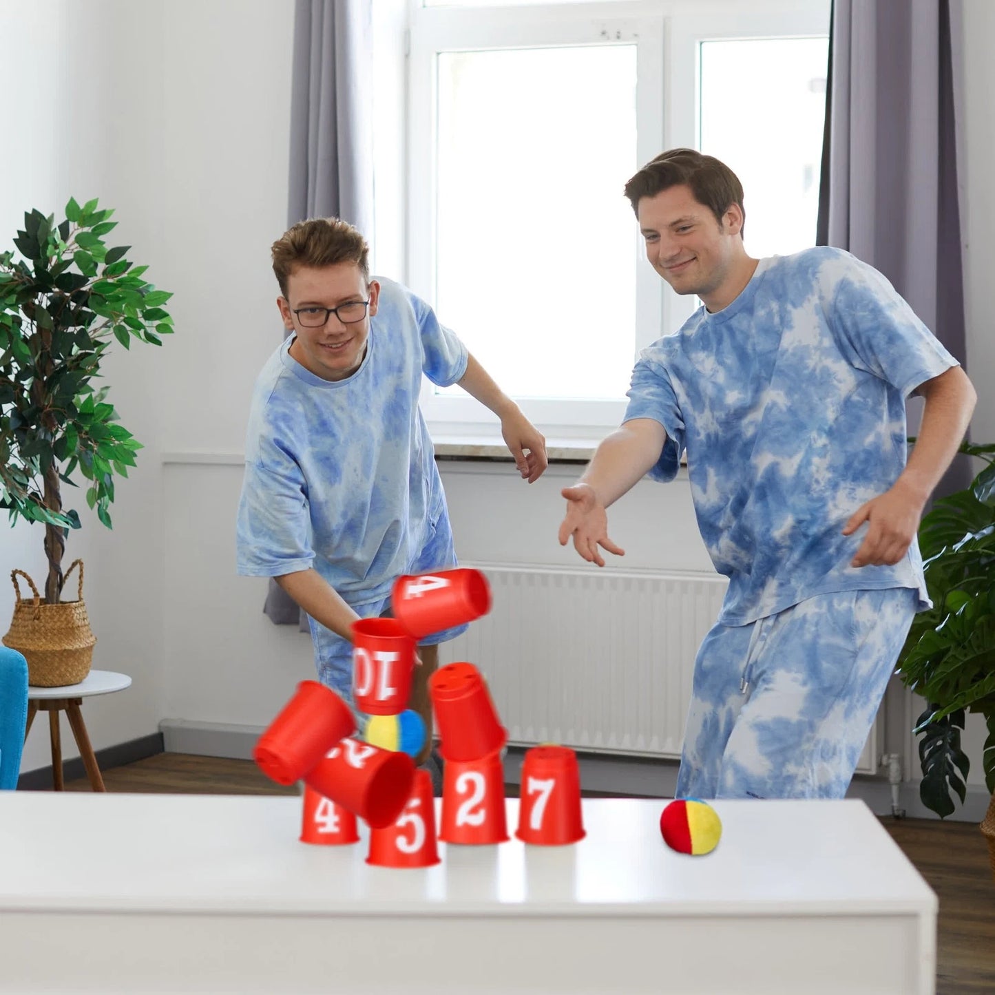 Relaxdays Red Can Throw Ball Game Set for Kids