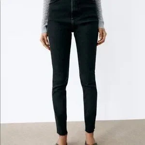 Zara ZW Women's High-Rise Slim Fit Skinny Leg Power Stretch Jeans