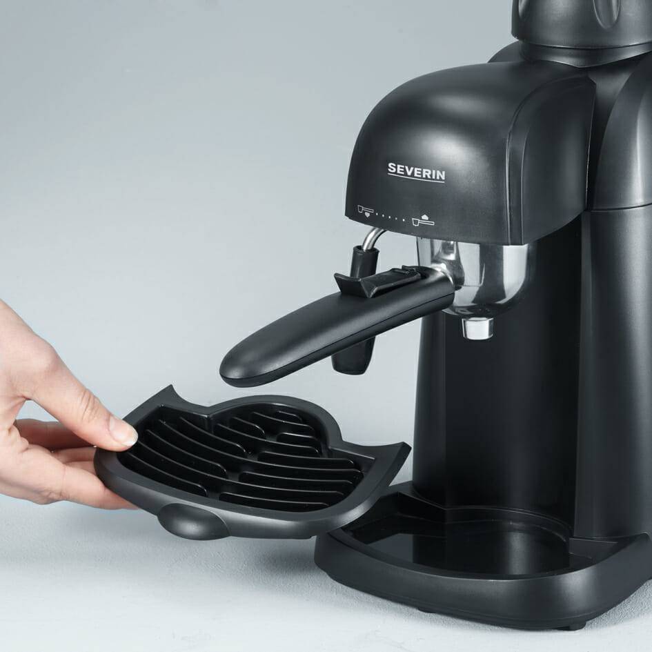 https://hariselectrichouse.com/images/detailed/134/severin-ka5978-Espressomaschine-scharz-gitter.jpg