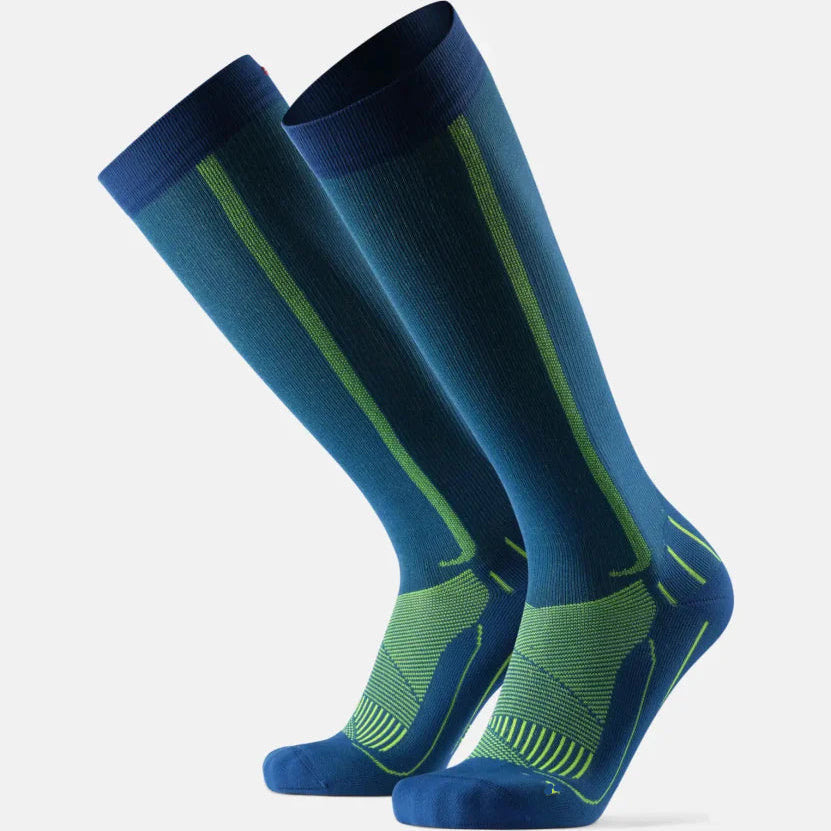 https://cdn.shopify.com/s/files/1/0357/2999/7883/files/sports-compression-socks-4978291.webp?v=1766150530