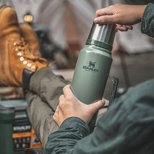 Stanley Classic 1.0L Durable Leakproof Stainless Steel Vacuum Bottle Hot Cold