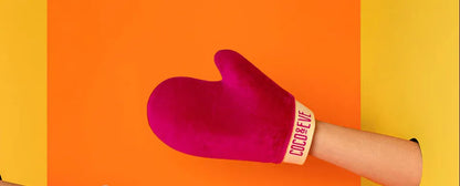 Soft Velvet Hypoallergenic Tanning Mitt for Streak-Free Bronze - Gomix Brands Outlet