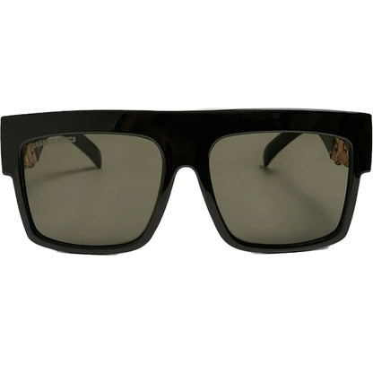 https://www.tradeinn.com/f/13845/138451786_2/urban-classics-zakynthos-avec-chaine-sunglasses.webp
