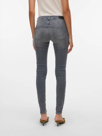 Vero Moda Embrace Gray Skinny Fit Jeans - Comfortable Stretch Denim
