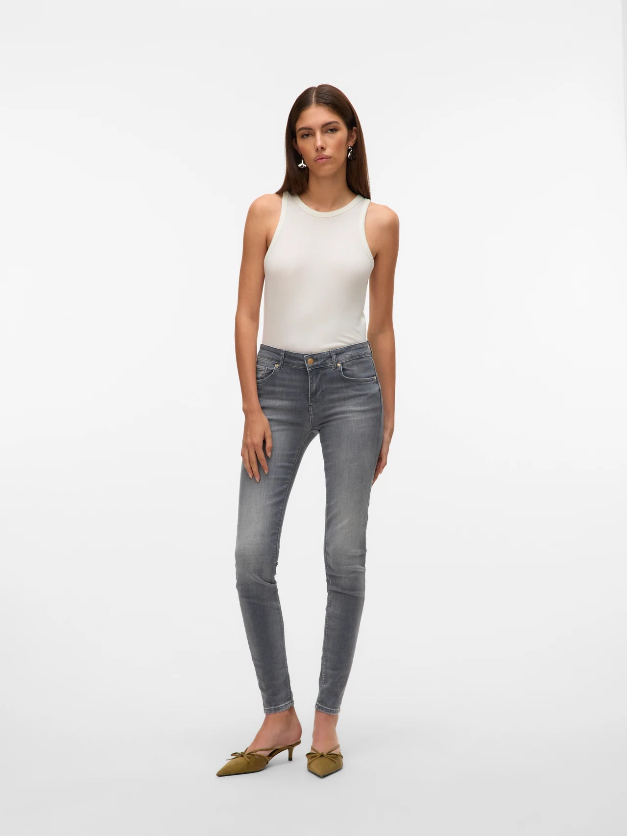 Vero Moda Embrace Gray Skinny Fit Jeans - Comfortable Stretch Denim